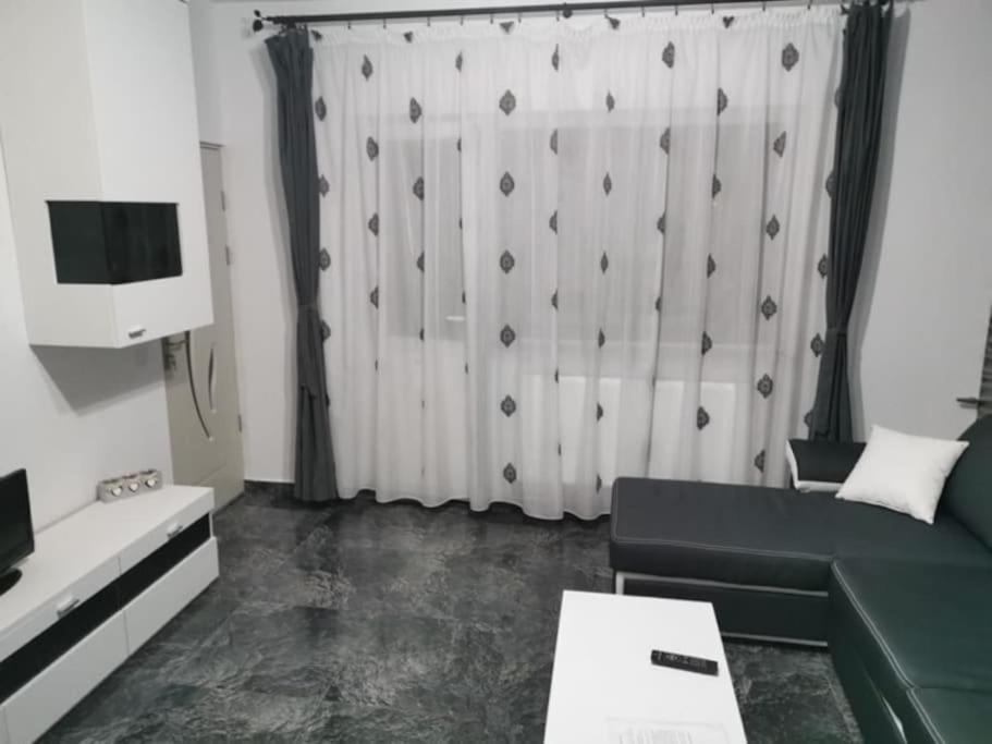Apartamento Cozy Flat Piteşti Exterior foto